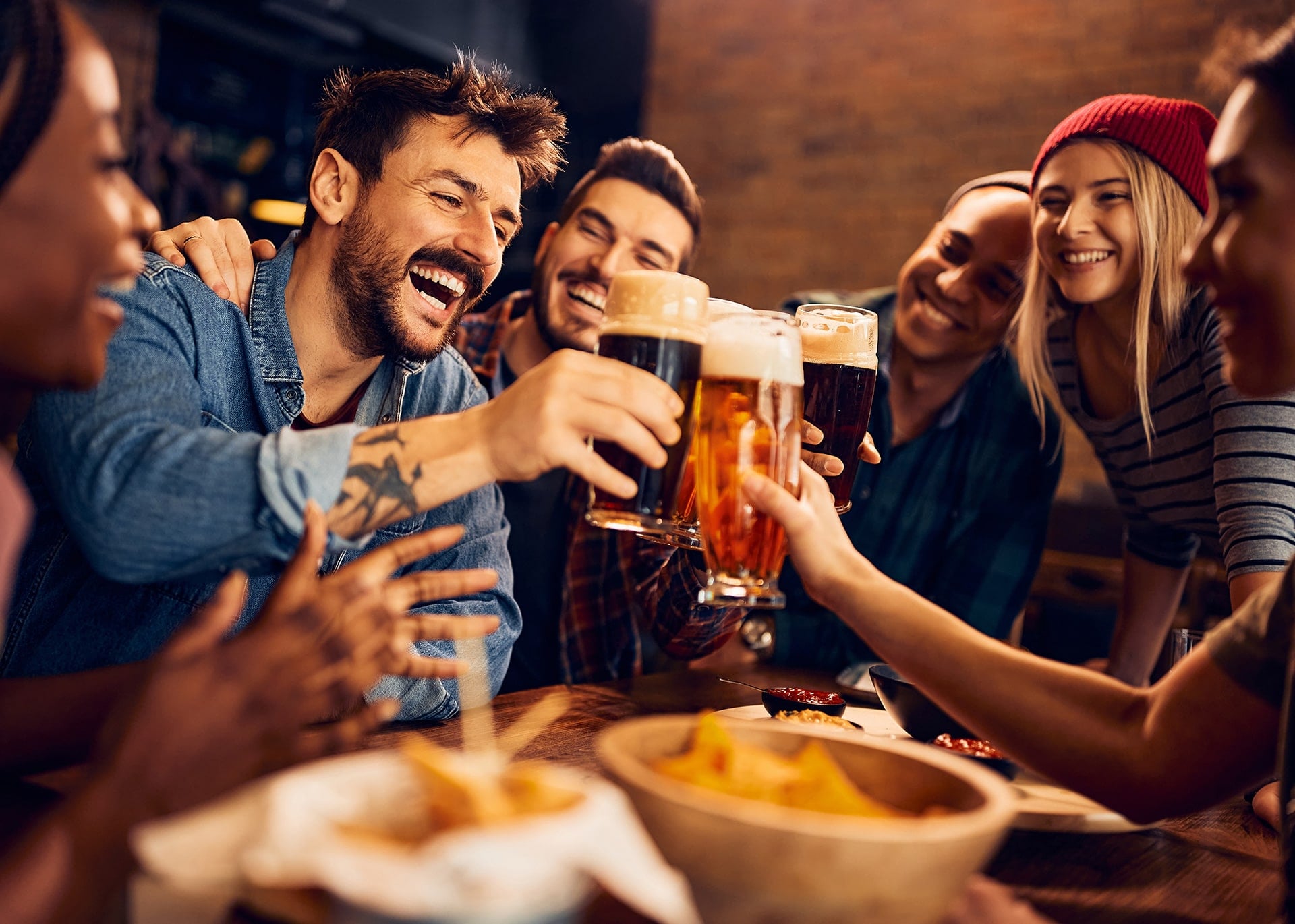 Pubs vs. bars what’s the difference and which to choose? Orpheus